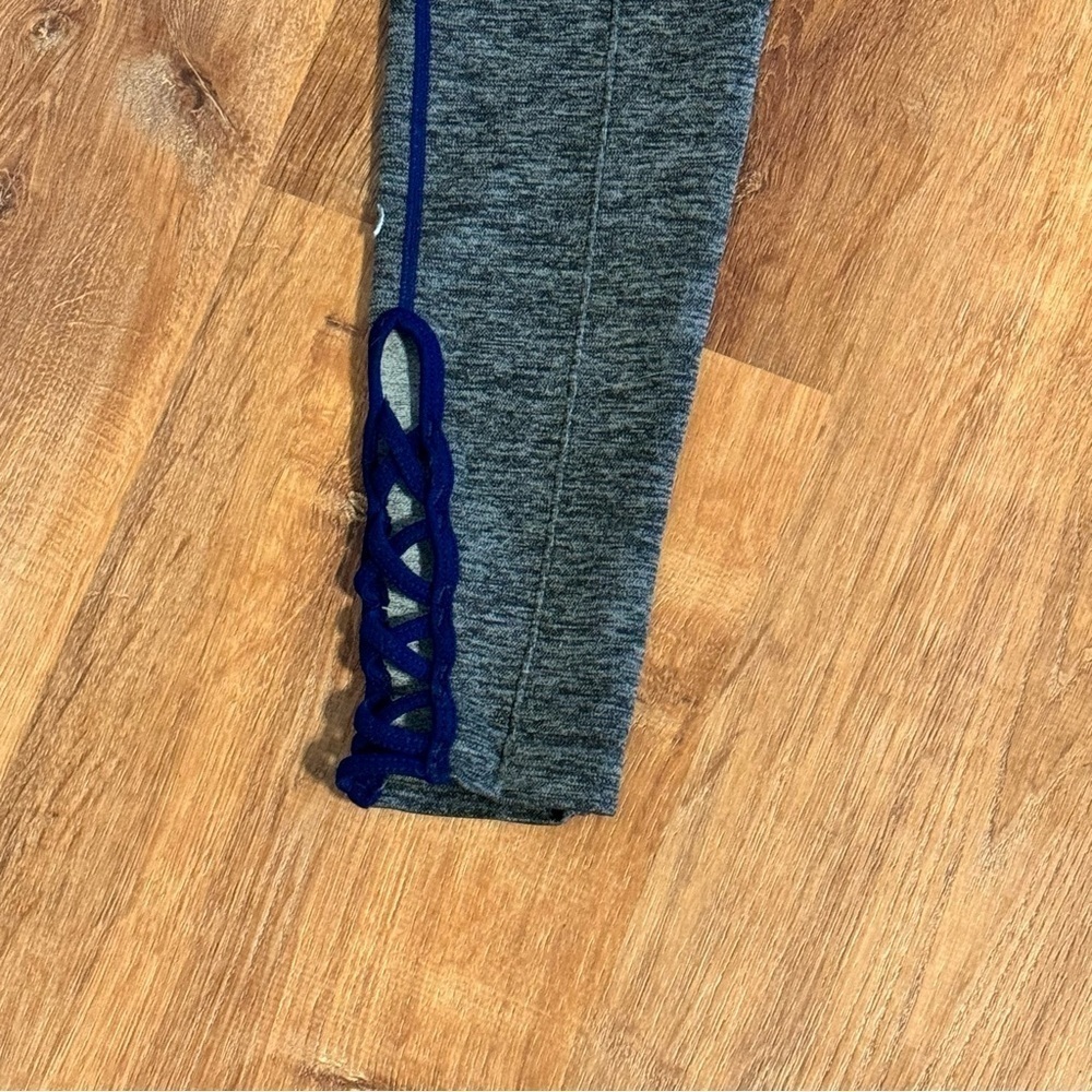 Grey Tights - Picture 9 of 10